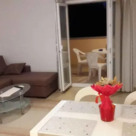 In Porec/istrien 40001 Apartment Porec