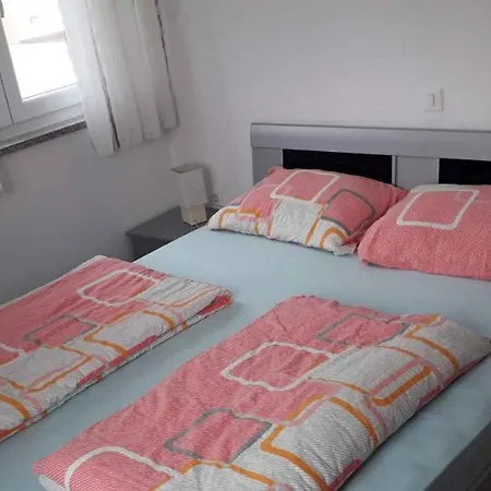 Apartment In Porec/istrien 40001 *