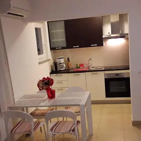 In Porec/istrien 40001 شقة بوريتش
